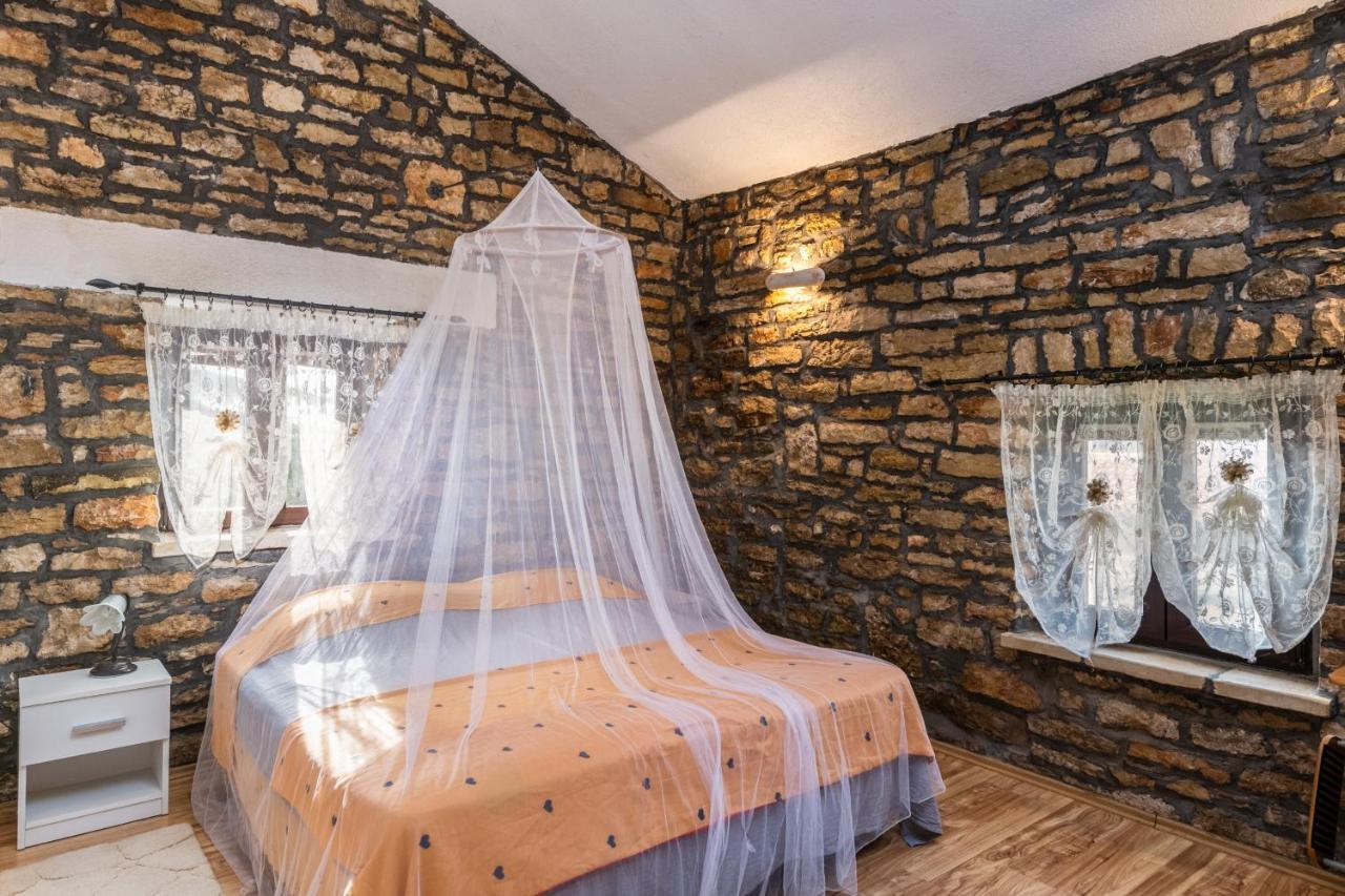 Apartment Larca Канфанар Екстер'єр фото